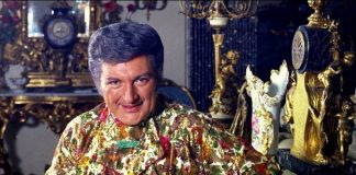 Donald Trump. Liberace, Bling,