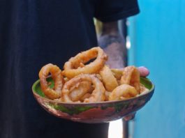 Lockdown onion rings